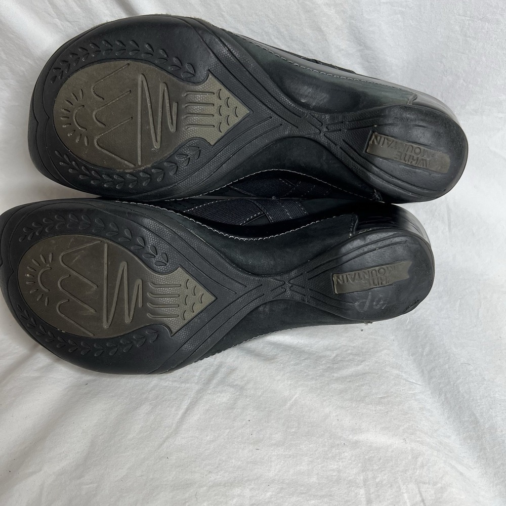 White Mountain Women's Black Leather Comfort Slip On Shoes Low Heel Size 7.5M - Picture 6 of 15